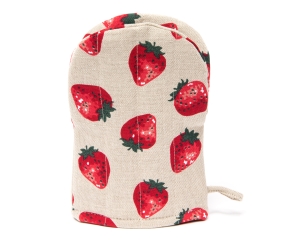 linen-mitten-strawberries-3_1738589691-8e8f70823a6bb1d55810dbf6a95d00d1.jpg